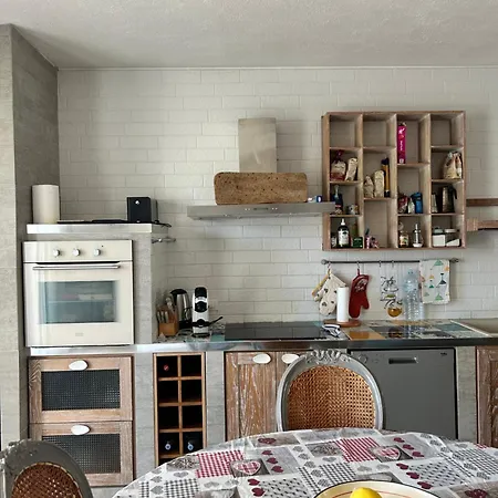 Vittoria Dom wakacyjny Solanas (Cagliari)